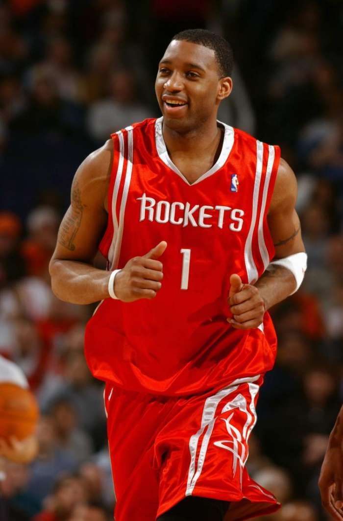 记者：哲凯赖什手指骨折，但他带伤坚持参加比赛和训练（记者披露：哲凯赖什手指骨折，仍带伤参加比赛与训练）